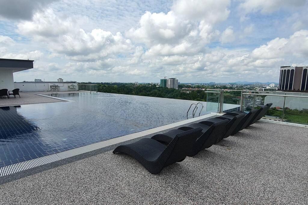 Kozi Square New Sgh Cozy Home Lv7B Kuching Ngoại thất bức ảnh