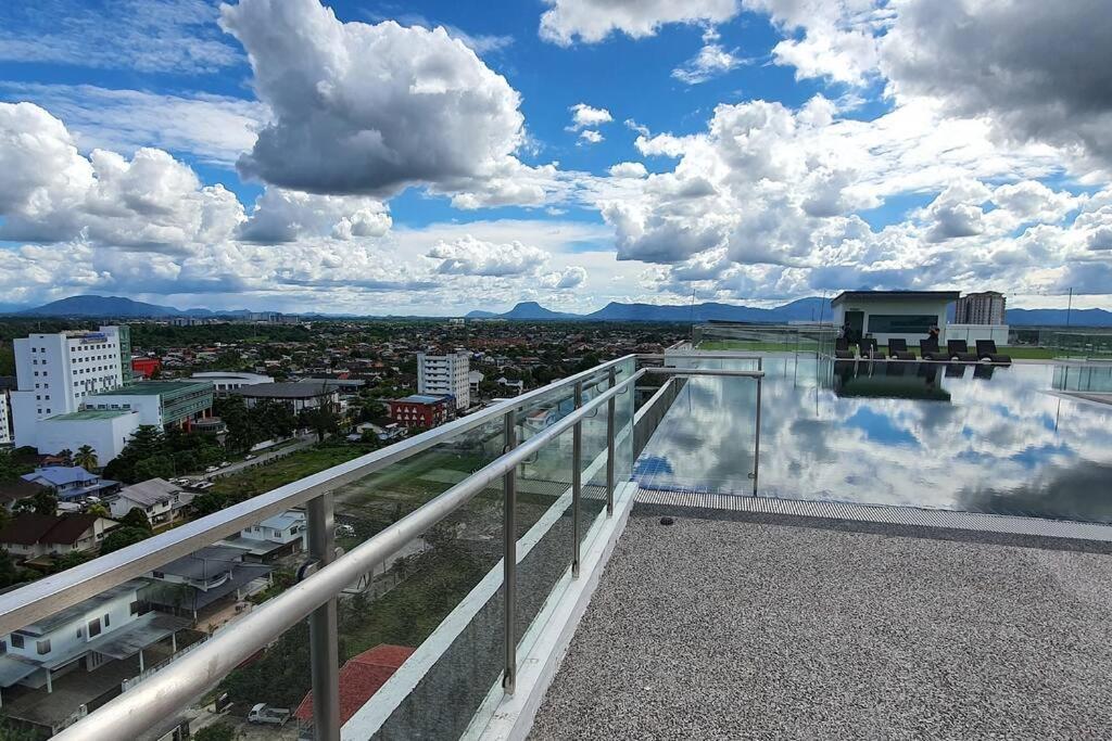 Kozi Square New Sgh Cozy Home Lv7B Kuching Ngoại thất bức ảnh