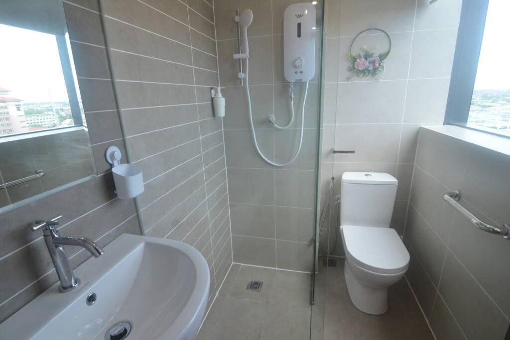 Kozi Square New Sgh Cozy Home Lv7B Kuching Ngoại thất bức ảnh
